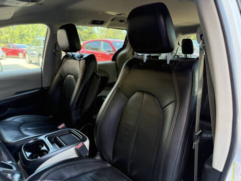 2018 Chrysler Pacifica Touring L