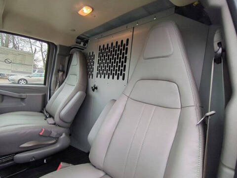 2025 Chevrolet Express 2500