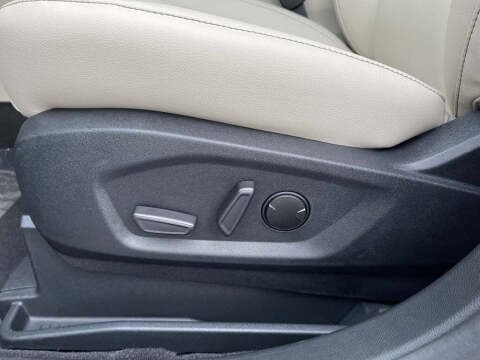 2021 Ford Edge Titanium