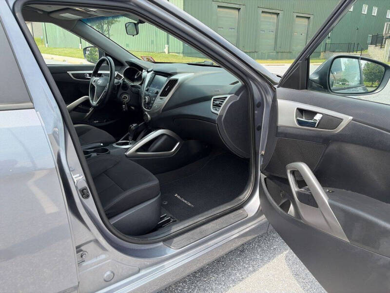 2017 Hyundai Veloster