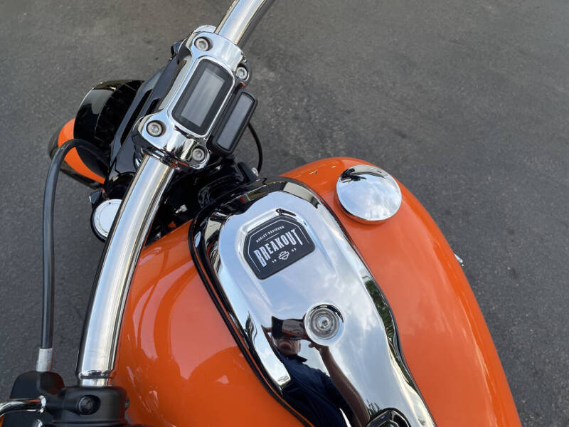 2023 Harley-Davidson SOFTAIL BREAKOUT