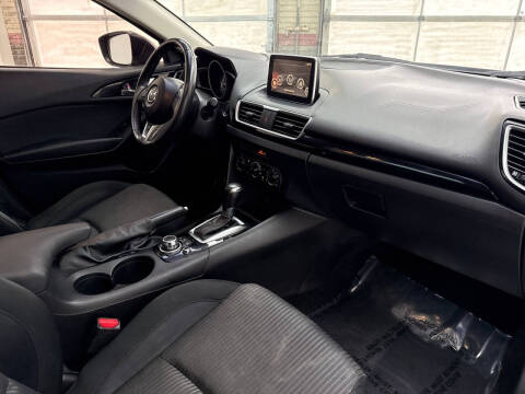 2016 Mazda MAZDA3 i Touring