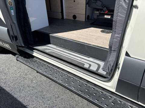 2025 Mercedes-Benz Sprinter