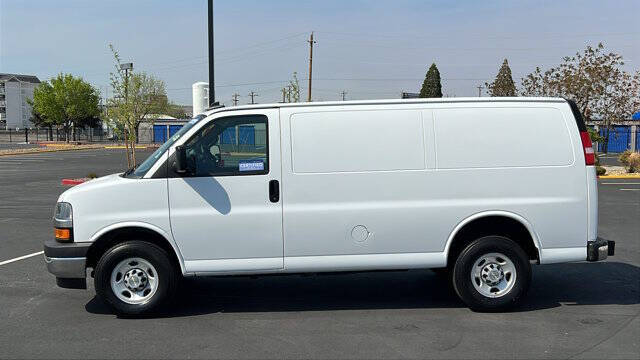 2024 Chevrolet Express 2500