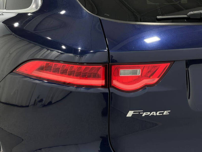 2017 Jaguar F-PACE 35t Prestige