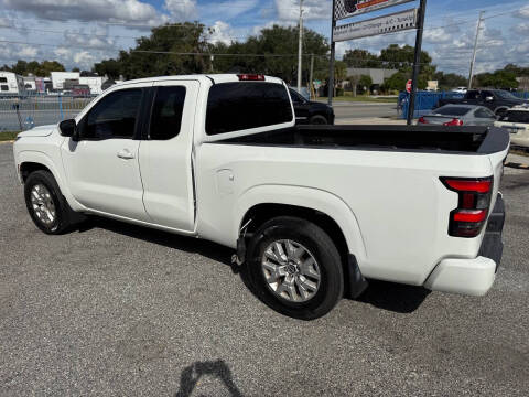 2022 Nissan Frontier SV