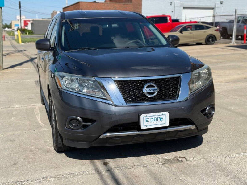 2014 Nissan Pathfinder S