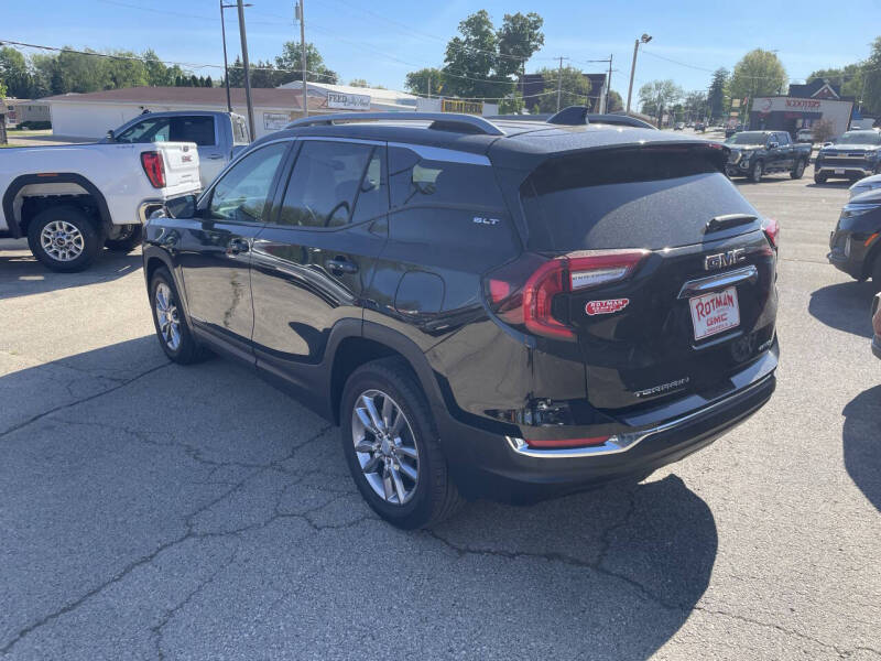 2024 GMC Terrain SLT