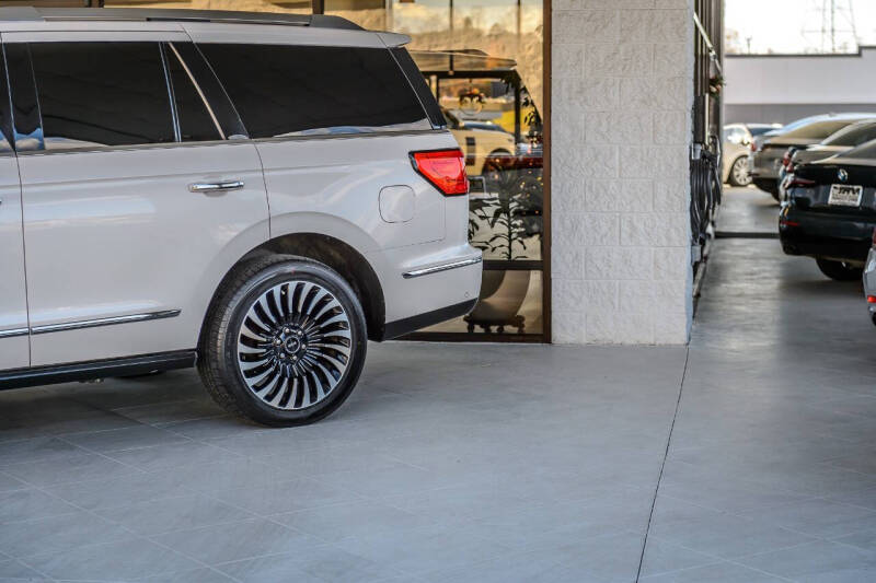 2019 Lincoln Navigator Black Label