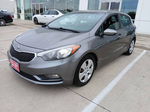 2016 Kia Forte5 LX