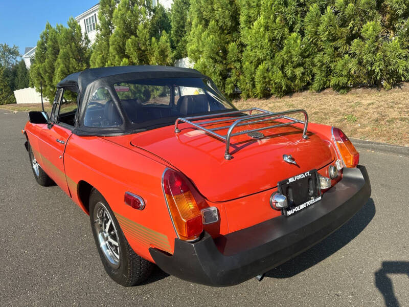 1977 MG B