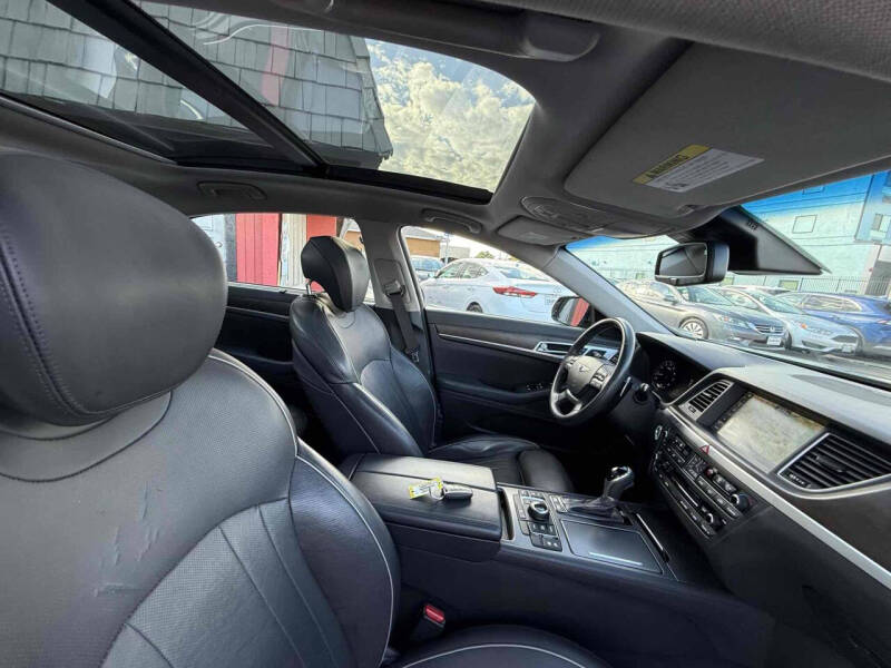 2016 Hyundai Genesis