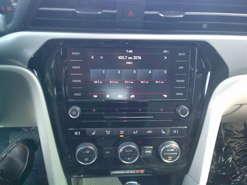 2021 Volkswagen Passat SE