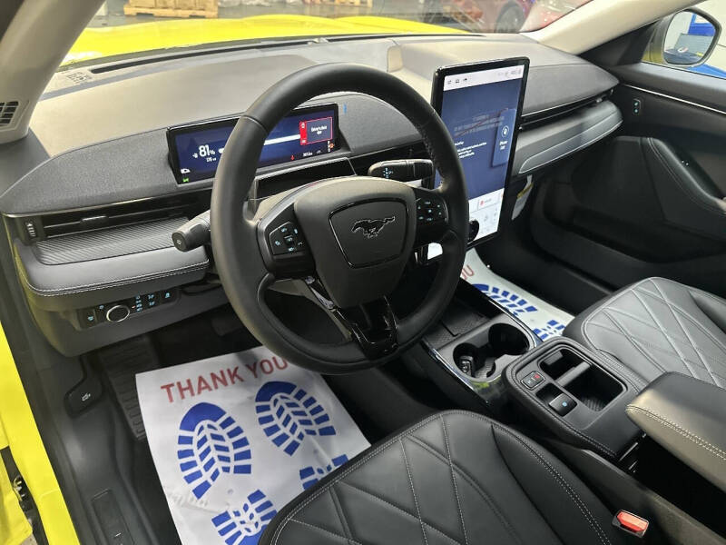 2025 Ford Mustang Mach-E Select