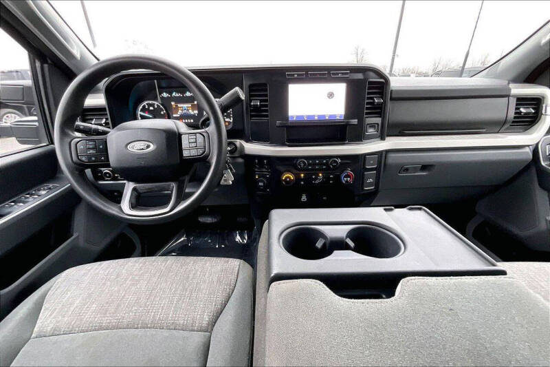 2024 Ford F-350 Super Duty XLT