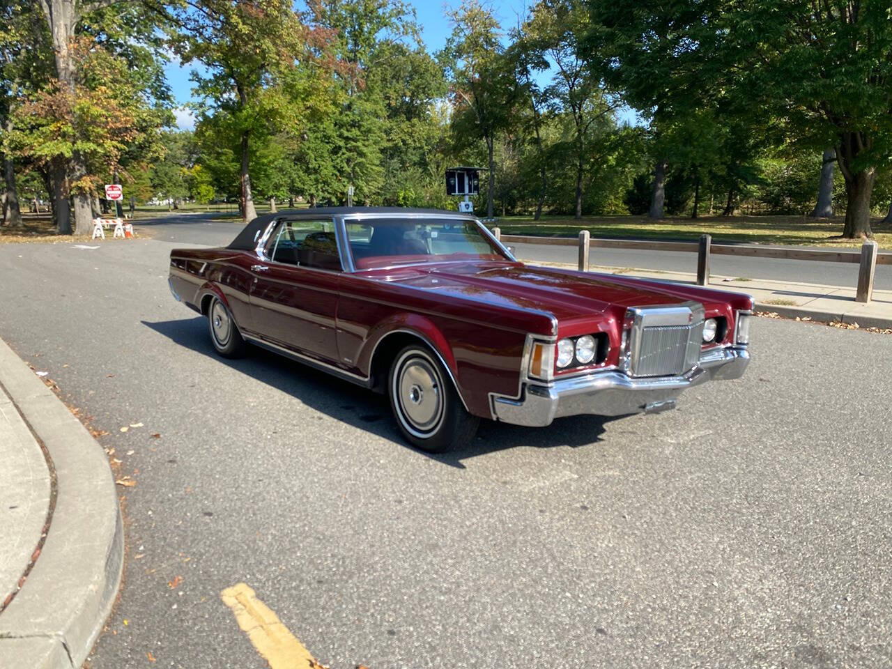 1971 Lincoln Continental for sale at Vintage Motors USA in Roselle, NJ