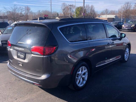 2018 Chrysler Pacifica Touring Plus