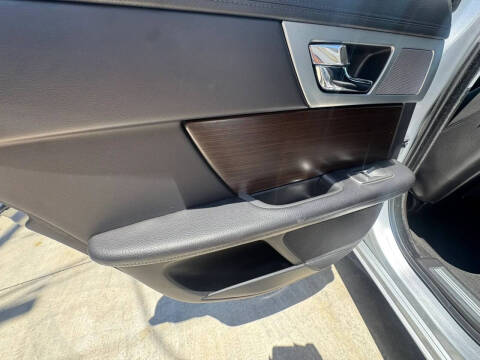 2012 Jaguar XF