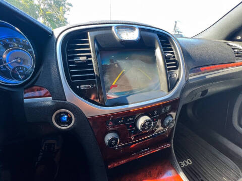 2012 Chrysler 300 Limited