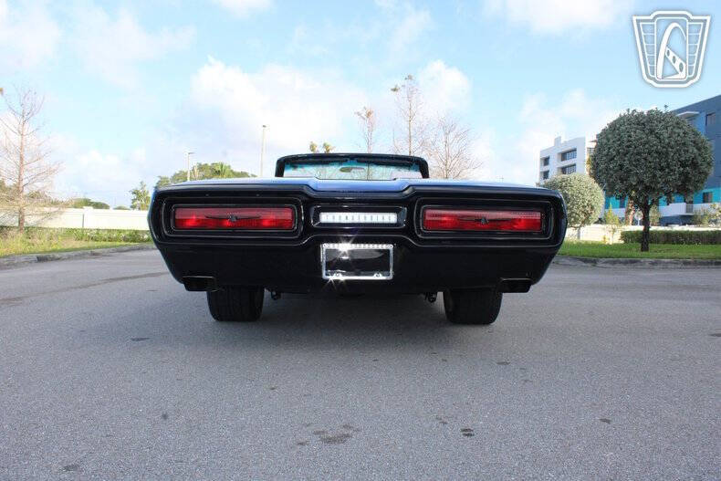 1964 Ford Thunderbird