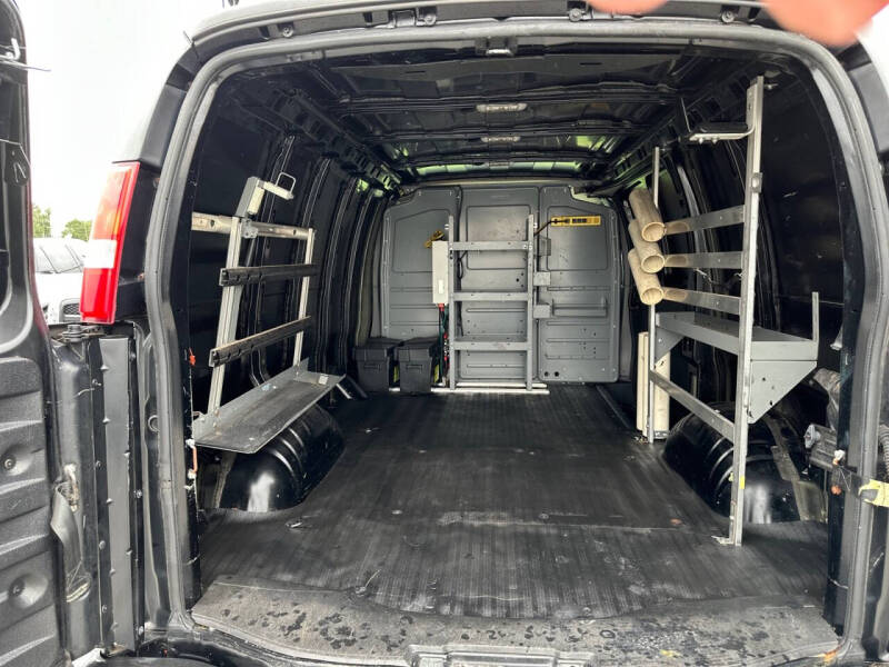 2017 Chevrolet Express 2500