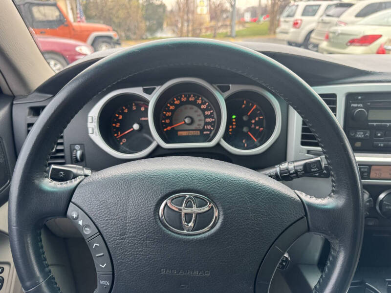 2004 Toyota 4Runner SR5