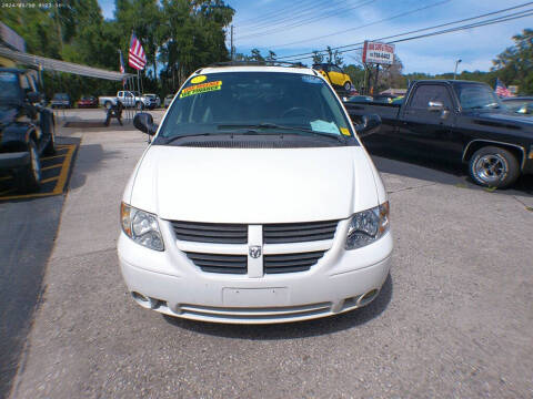 2005 Dodge Grand Caravan SXT