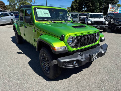 2025 Jeep Gladiator Sport S