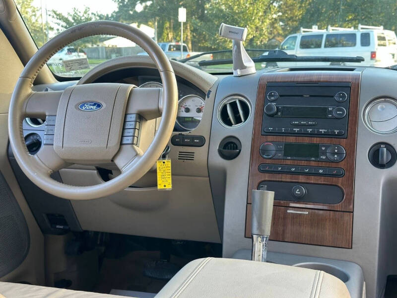 2004 Ford F-150 Lariat