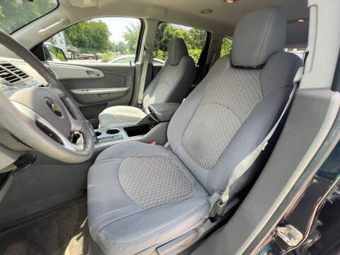 2011 Chevrolet Traverse LS