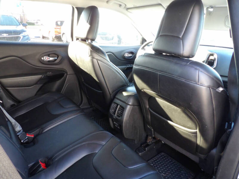 2019 Jeep Cherokee Altitude