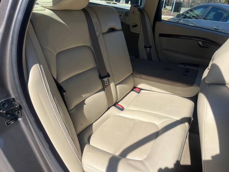 2009 Volvo XC70 T6