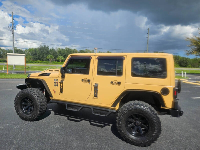 2014 Jeep Wrangler Unlimited Rubicon photo 6