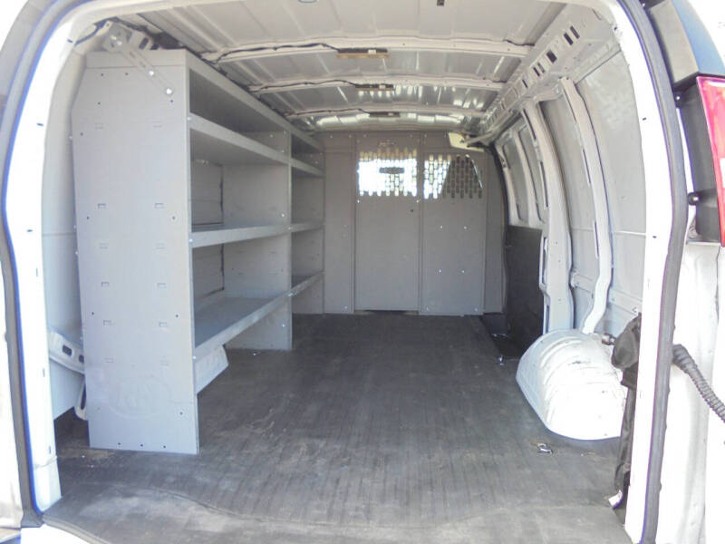 2022 Chevrolet Express 2500