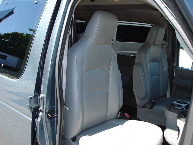 2014 Ford E-Series E-350 SD