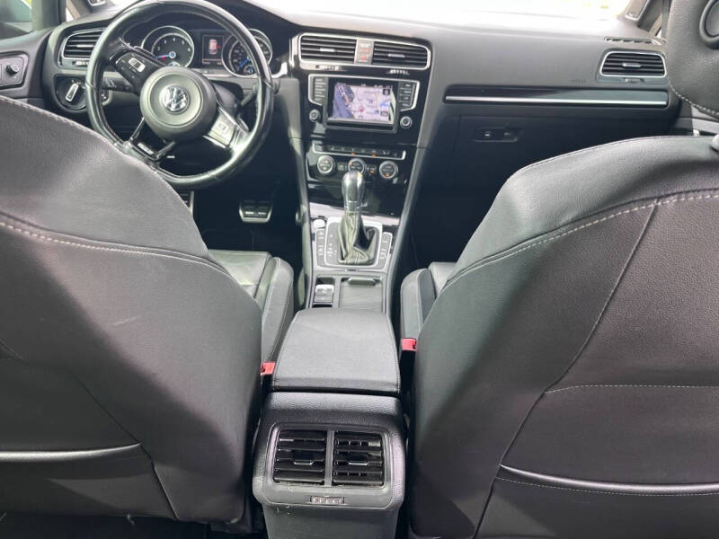 2015 Volkswagen Golf R 4Motion
