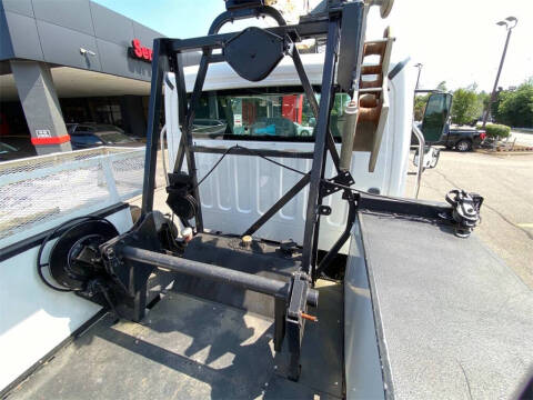 2015 Freightliner 108 SD