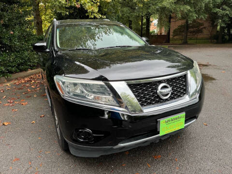 2013 Nissan Pathfinder for sale at Euro Automotive LLC in Falls Church VA