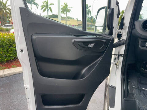 2021 Mercedes-Benz Sprinter 2500