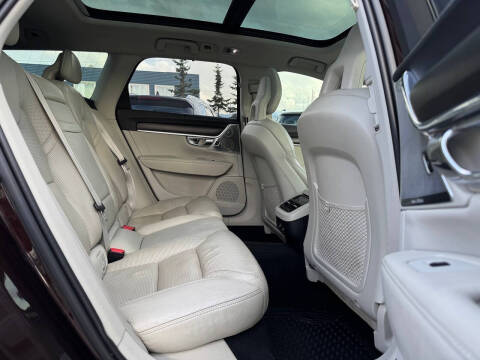 2018 Volvo V90 Cross Country T6