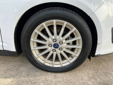 2015 Ford C-MAX Hybrid SE