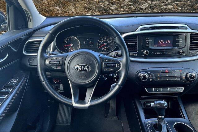 2016 Kia Sorento LX