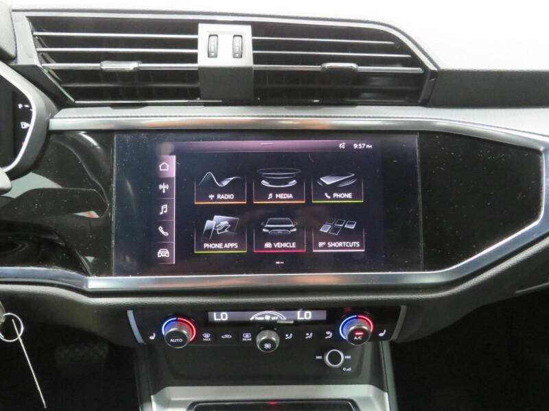 2021 Audi Q3 quattro Premium 40 TFSI