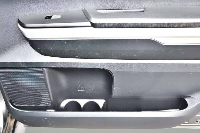 2014 Toyota Tundra SR5