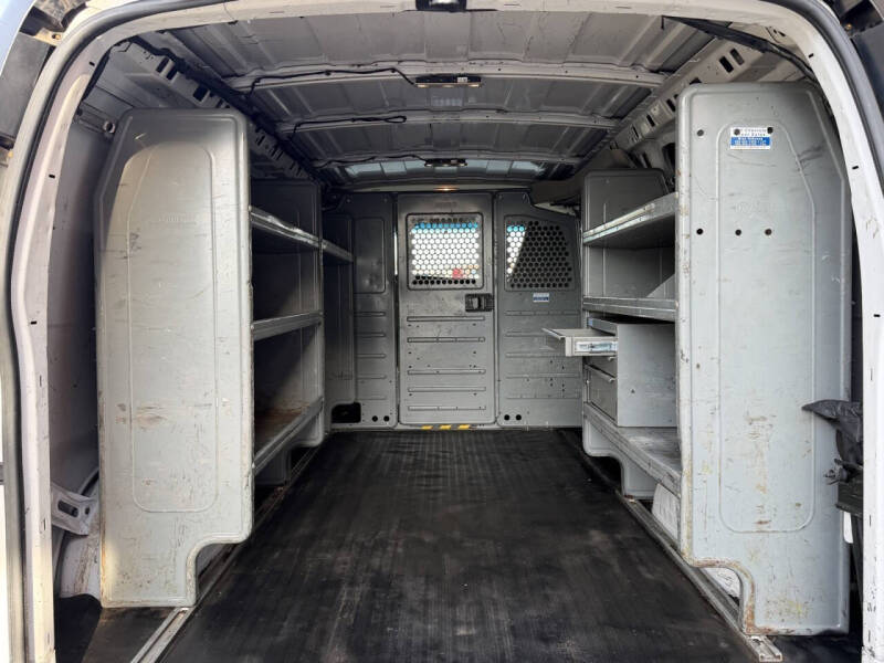 2017 Chevrolet Express 2500