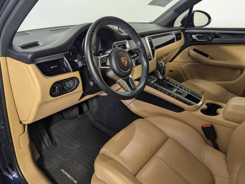 2017 Porsche Macan