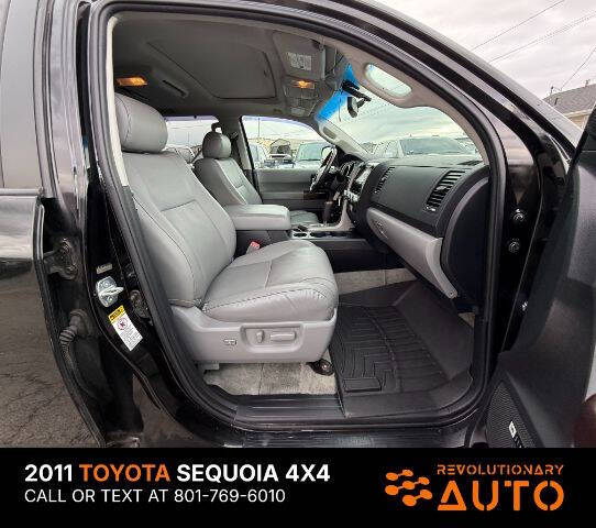 2011 Toyota Sequoia Platinum