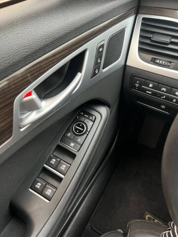 2016 Hyundai Genesis