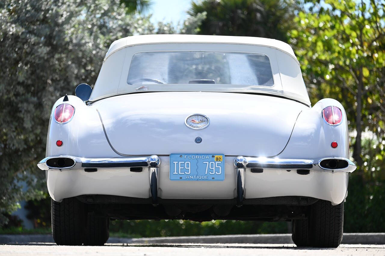 1960 Chevrolet Corvette 57