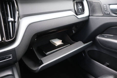 2019 Volvo XC60 T5 Momentum